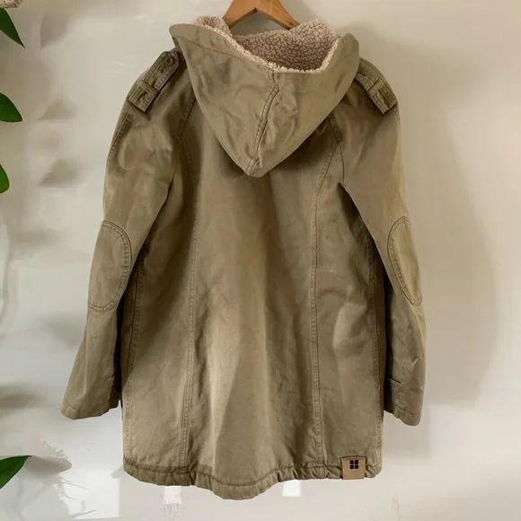 Woman’s Insight Jacket 🧥 - Picture 4 of 6